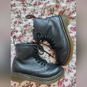 Dr. Martens Kid's Originals 1460 Pascal Leather Combat Boots 12 (child) Black